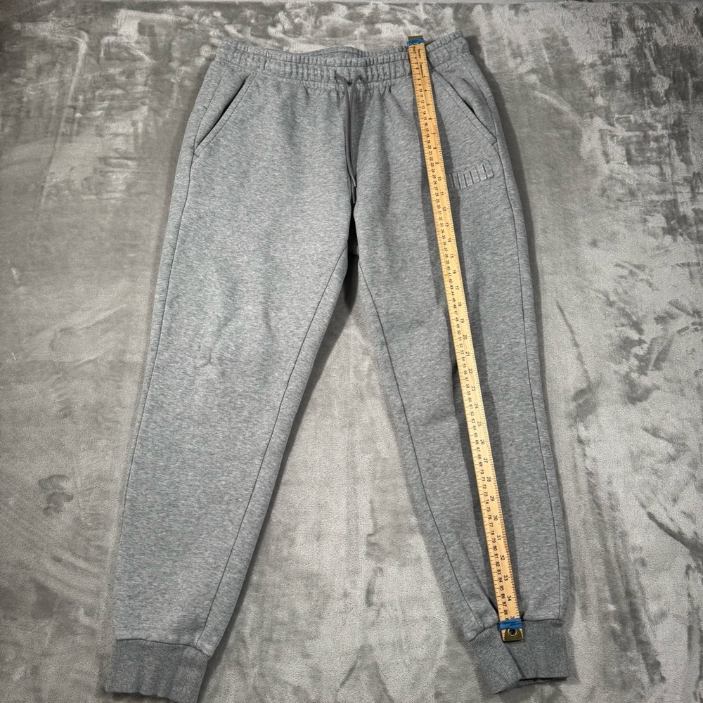 Puma Men's Embossed Fleece Jogger Pant Sweatpants Men's Grey Large Heather - Picture 3 of 9